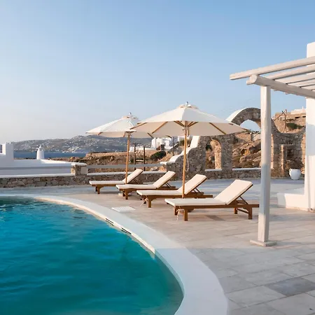 Thalia Luxe 4-bedroom Pool Mykonos Town
