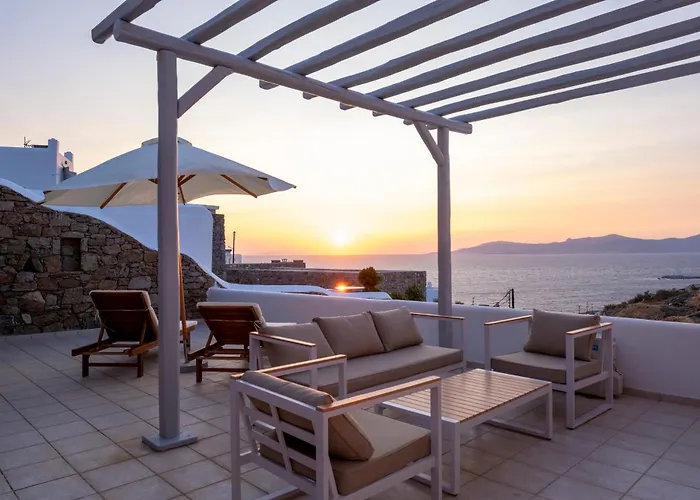 Thalia Luxe 4-bedroom Pool